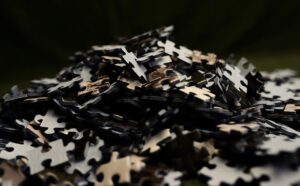 地方のマッチングアプリで友達と行き先を共有する方法は？